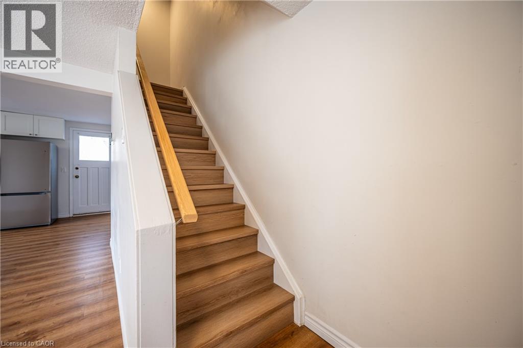 46 Karen Walk Unit# A, Waterloo, Ontario  N2L 5X2 - Photo 13 - 40812576