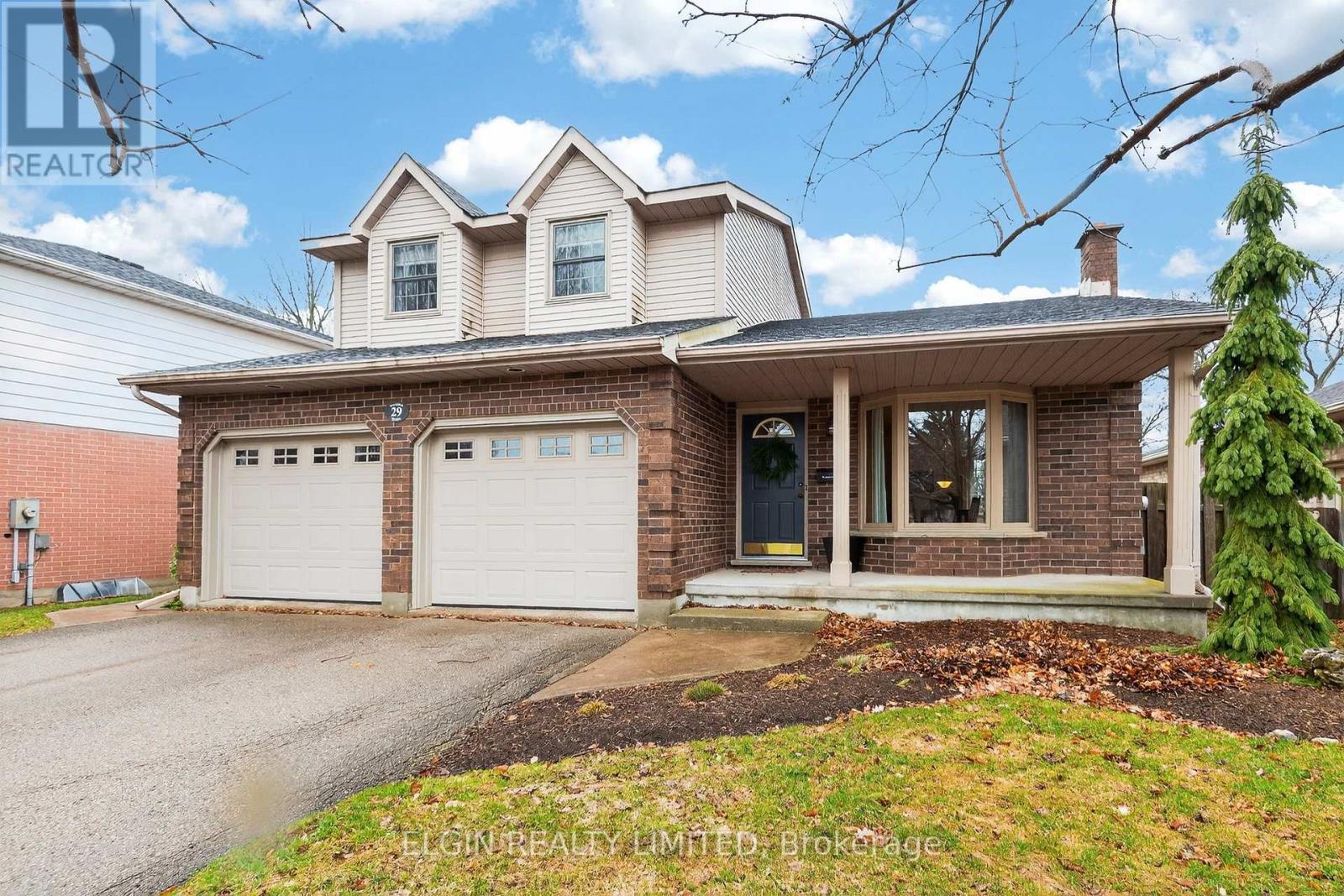 29 Trevithick Terrace, St. Thomas, Ontario  N5R 5Y6 - Photo 2 - X12912232