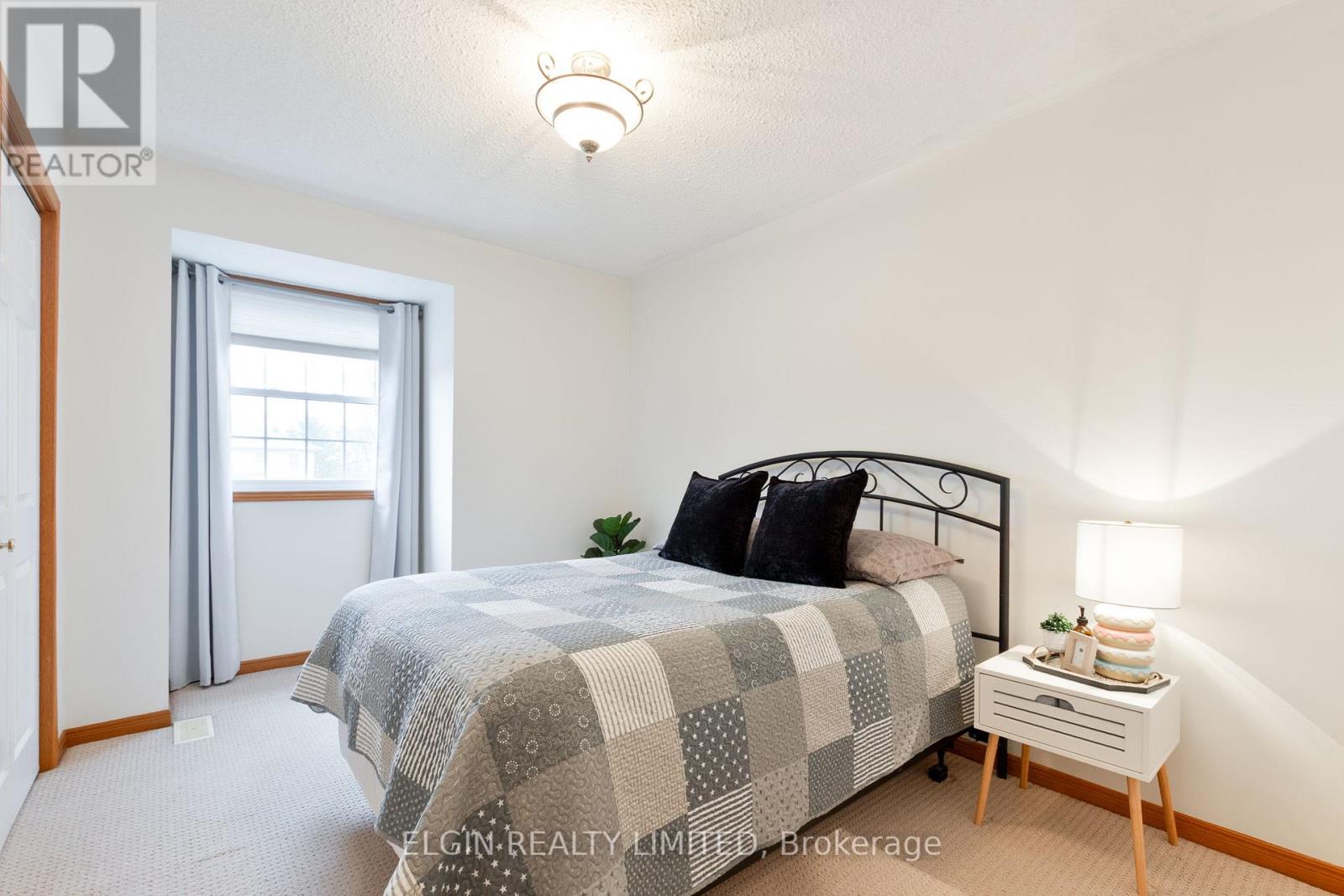 29 Trevithick Terrace, St. Thomas, Ontario  N5R 5Y6 - Photo 21 - X12912232