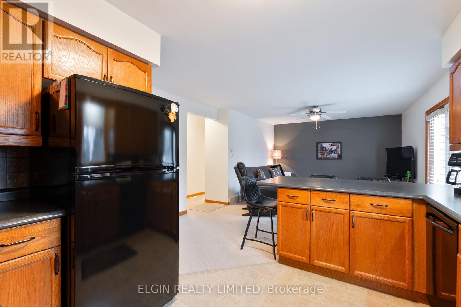 29 Trevithick Terrace, St. Thomas, Ontario  N5R 5Y6 - Photo 8 - X12912232