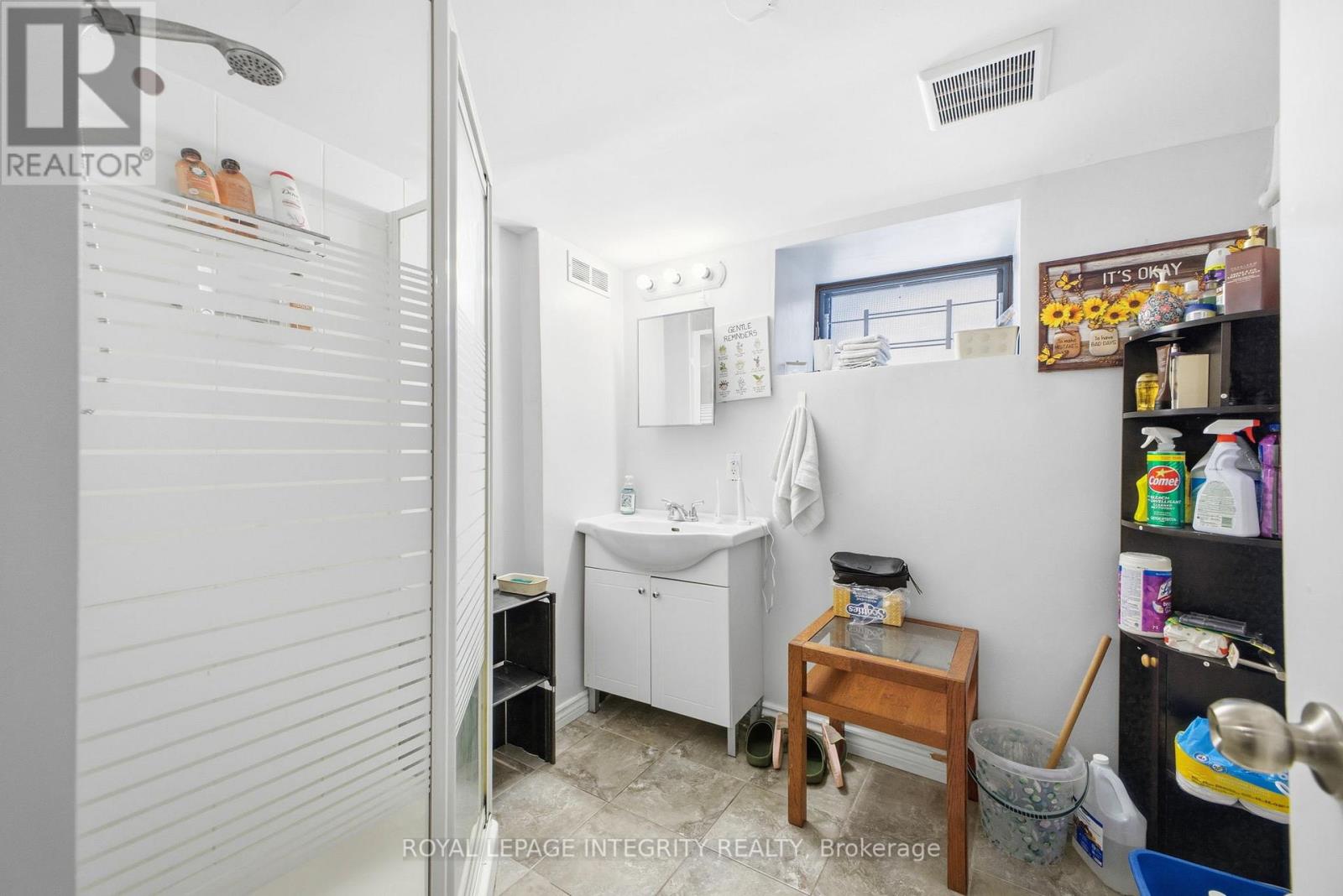 B - 172 Cobourg Street, Ottawa, Ontario  K1N 8H5 - Photo 5 - X12912266