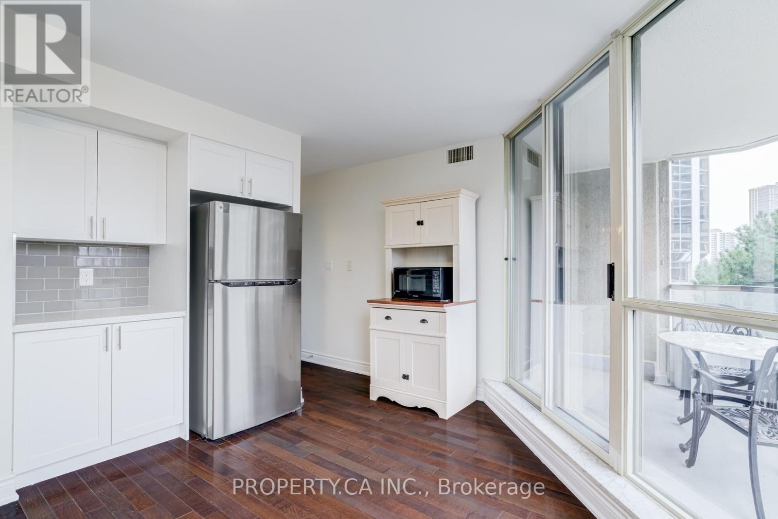 410 - 1 Aberfoyle Crescent, Toronto, Ontario  M8X 2X8 - Photo 17 - W12871096