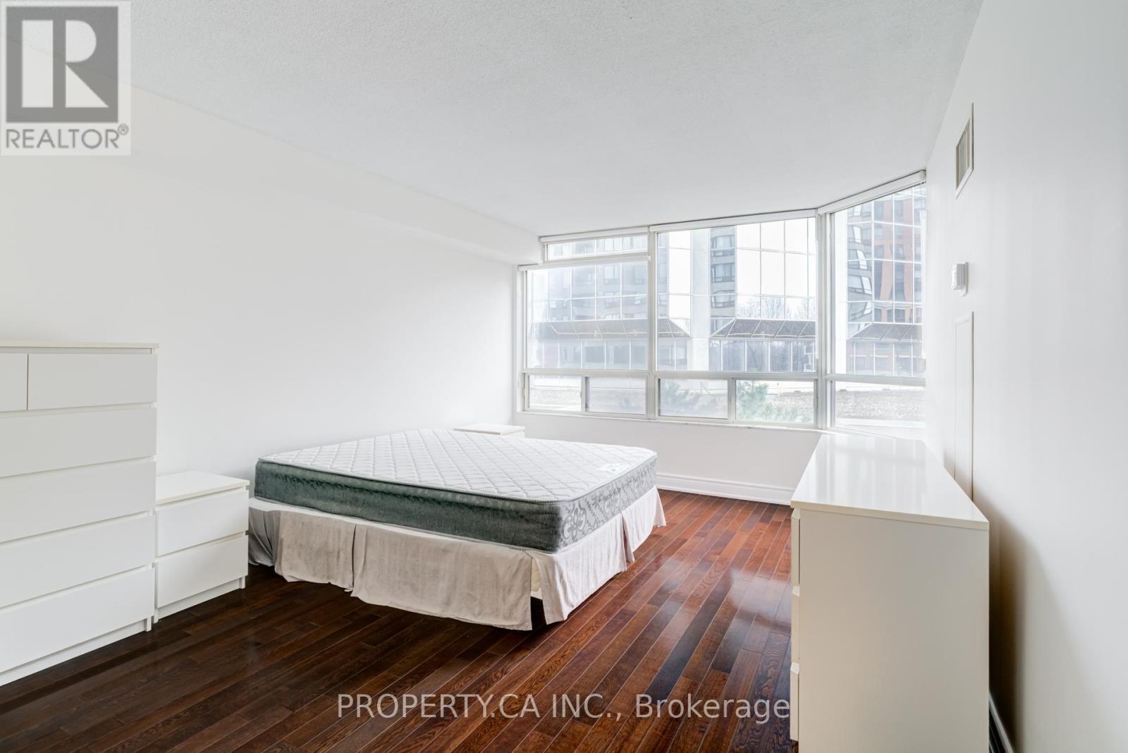 410 - 1 Aberfoyle Crescent, Toronto, Ontario  M8X 2X8 - Photo 19 - W12871096