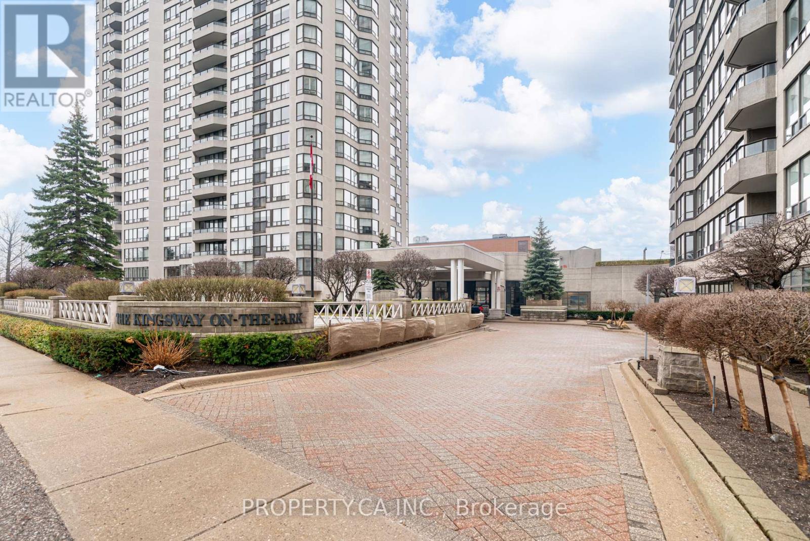 410 - 1 Aberfoyle Crescent, Toronto, Ontario  M8X 2X8 - Photo 3 - W12871096