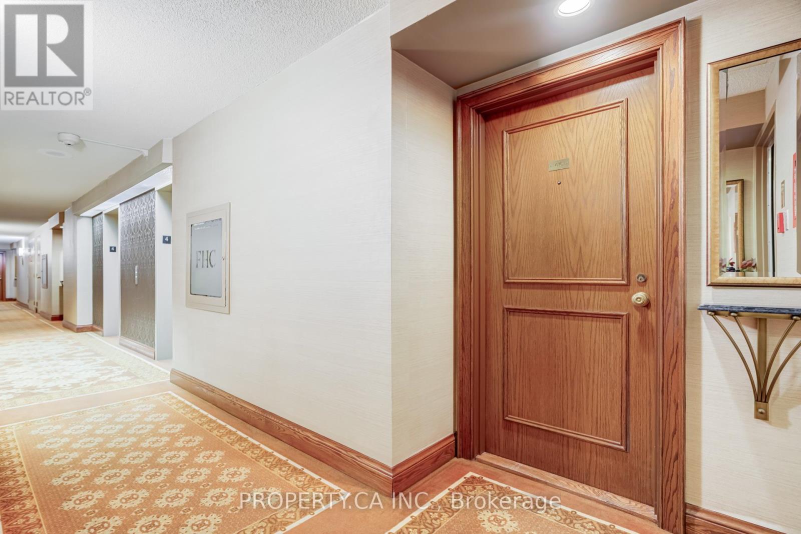 410 - 1 Aberfoyle Crescent, Toronto, Ontario  M8X 2X8 - Photo 5 - W12871096