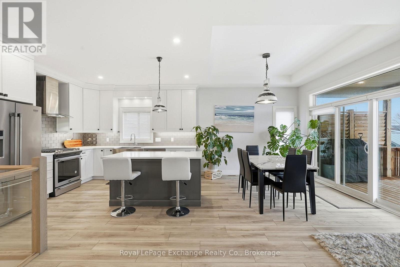 56 Chesley Street, Saugeen Shores, Ontario  N0H 2L0 - Photo 20 - X12912312