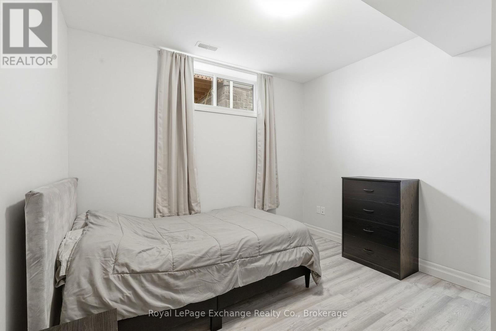 56 Chesley Street, Saugeen Shores, Ontario  N0H 2L0 - Photo 38 - X12912312