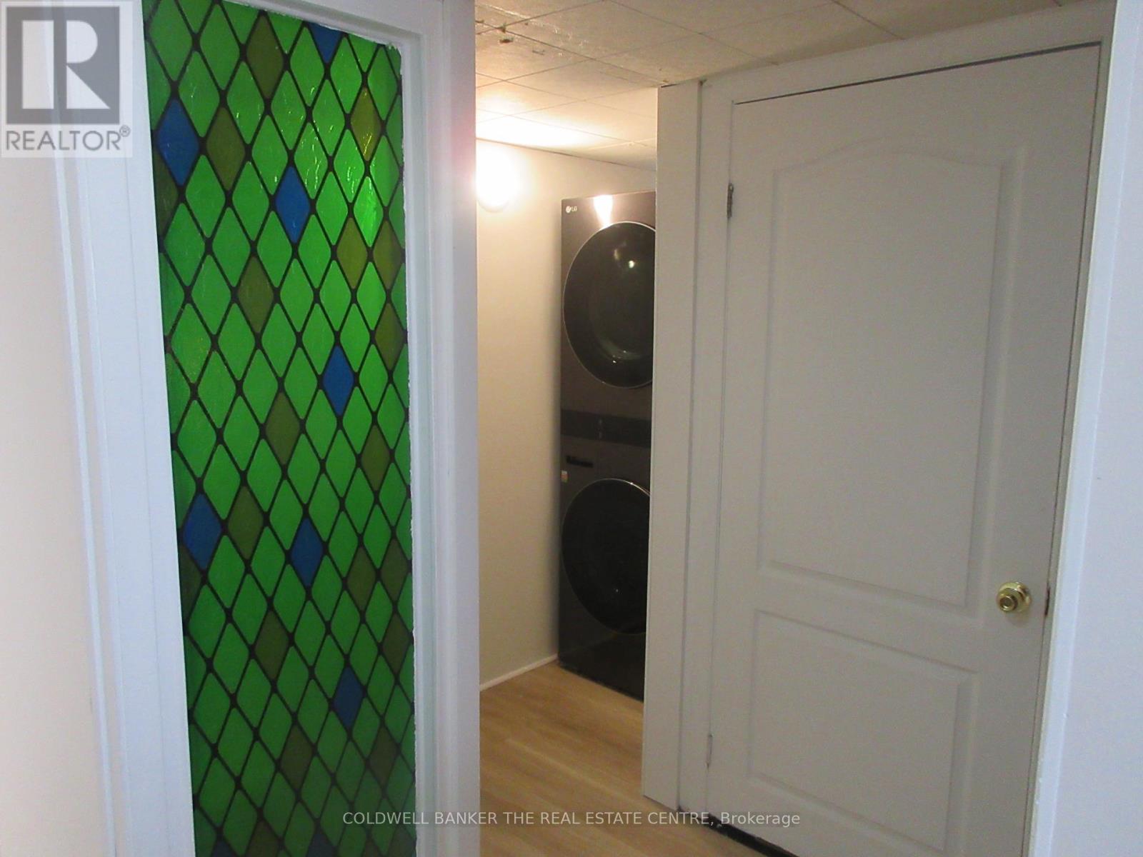 72 Navaho Drive, Toronto, Ontario  M2H 2X3 - Photo 3 - C12912256