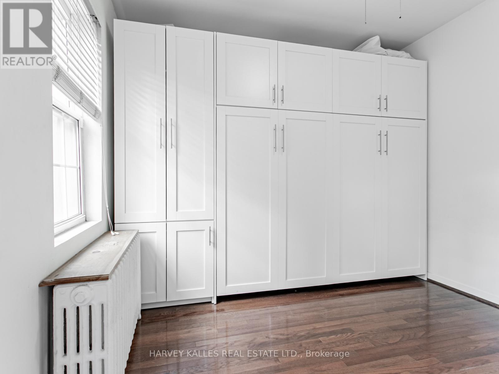 Main - 490 Montrose Avenue, Toronto, Ontario  M6G 3H1 - Photo 19 - C12912260