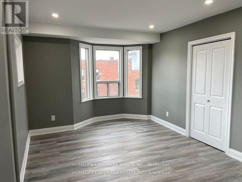 2a - 610 Bloor Street W, Toronto, Ontario  M5S 1Y3 - Photo 3 - C12912300