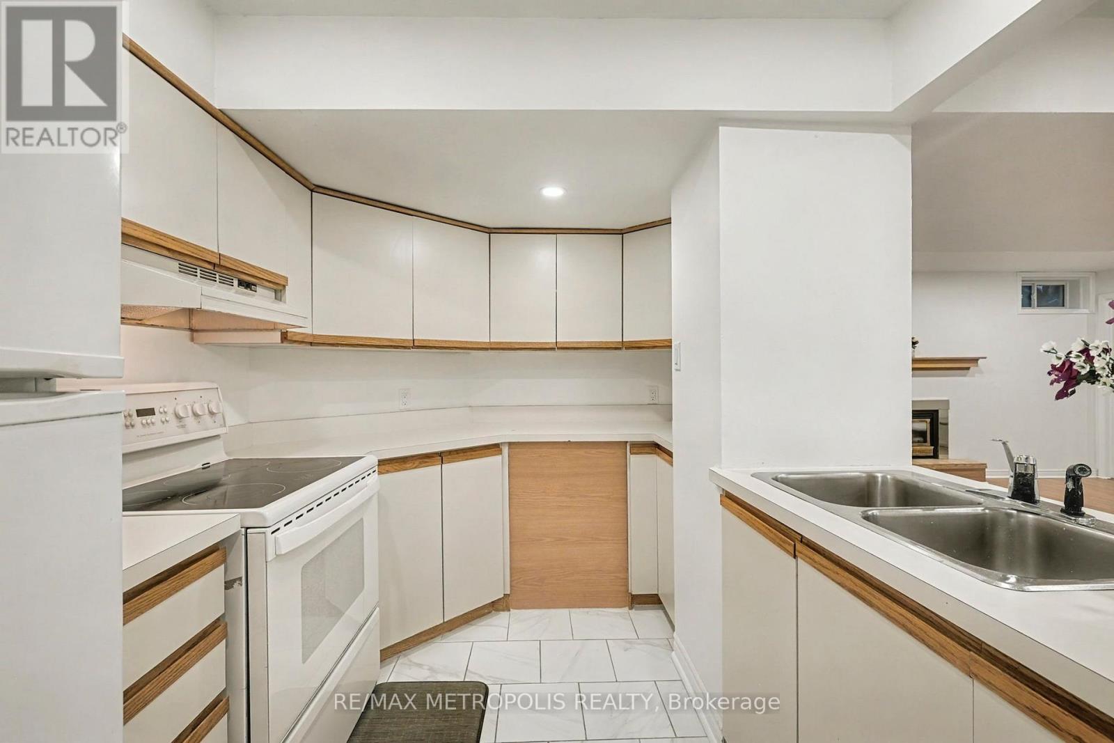 Bsmt - 1105 Petunia Place, Pickering, Ontario  L1V 4N5 - Photo 14 - E12912250