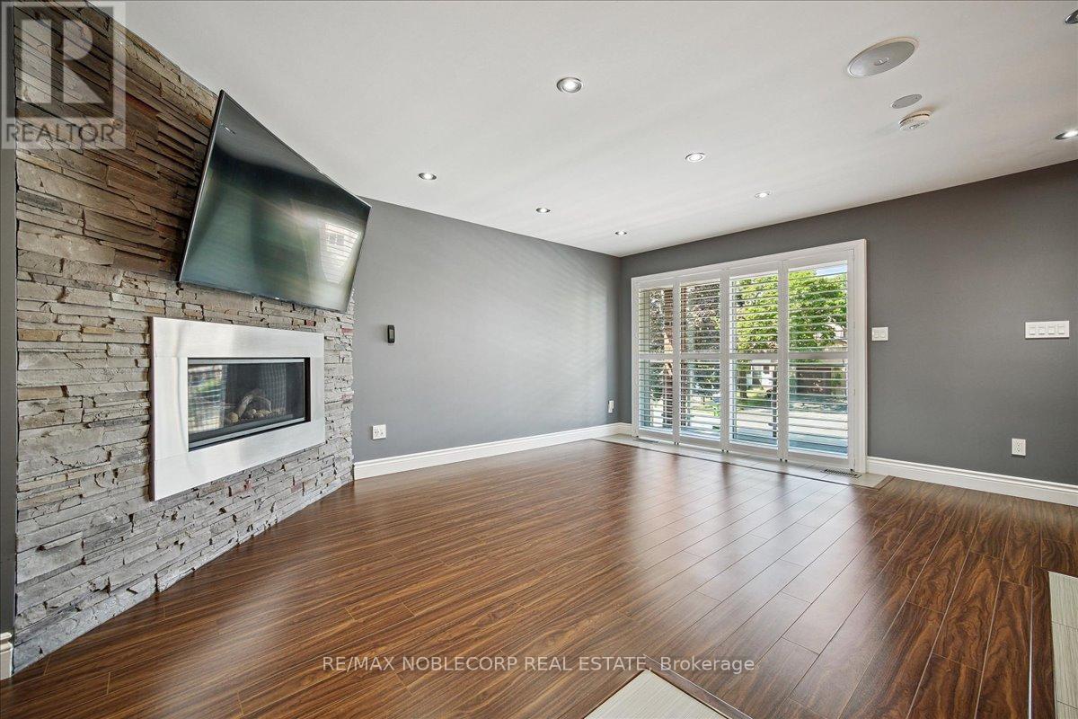 77 Crayford Drive, Toronto, Ontario  M1W 3B5 - Photo 6 - E12912294