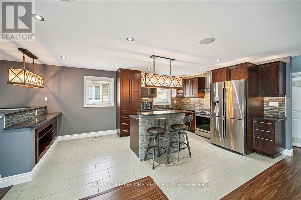 77 Crayford Drive, Toronto, Ontario  M1W 3B5 - Photo 8 - E12912294