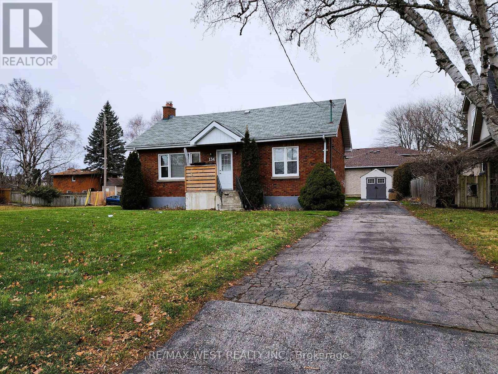 Main - 134 Harmony Road S, Oshawa, Ontario  L1H 6T3 - Photo 2 - E12912308