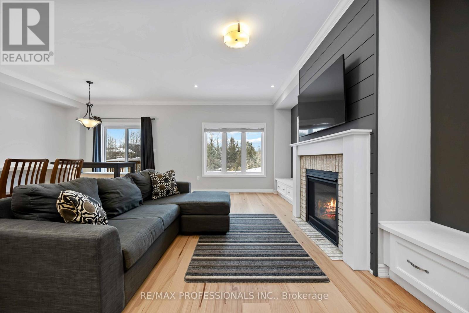 31 Gord Matthews Way, Uxbridge, Ontario  L9P 0E9 - Photo 7 - N12912214