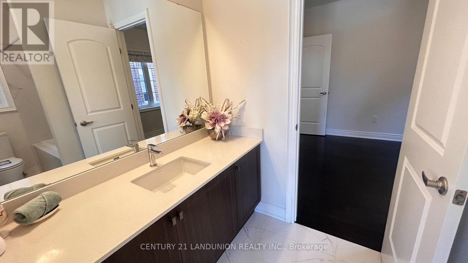 Unknown Address, ,     - Photo 24 - N12912284