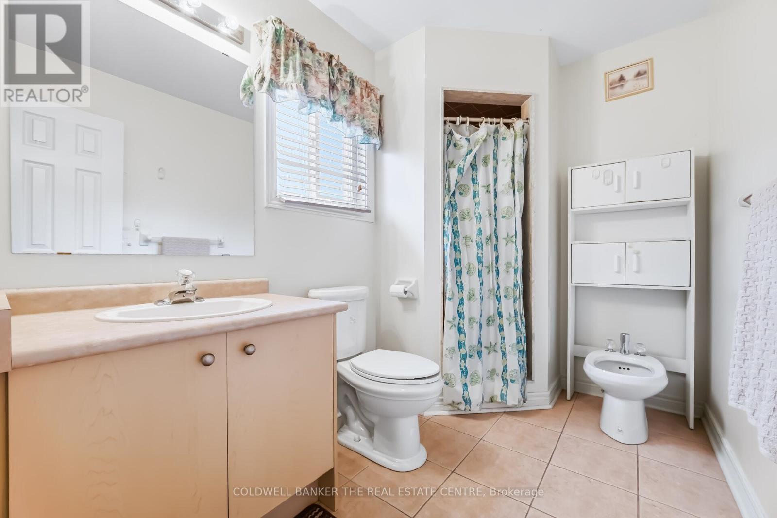 67 Macbride Crescent, Vaughan, Ontario  L6A 3R3 - Photo 20 - N12912286