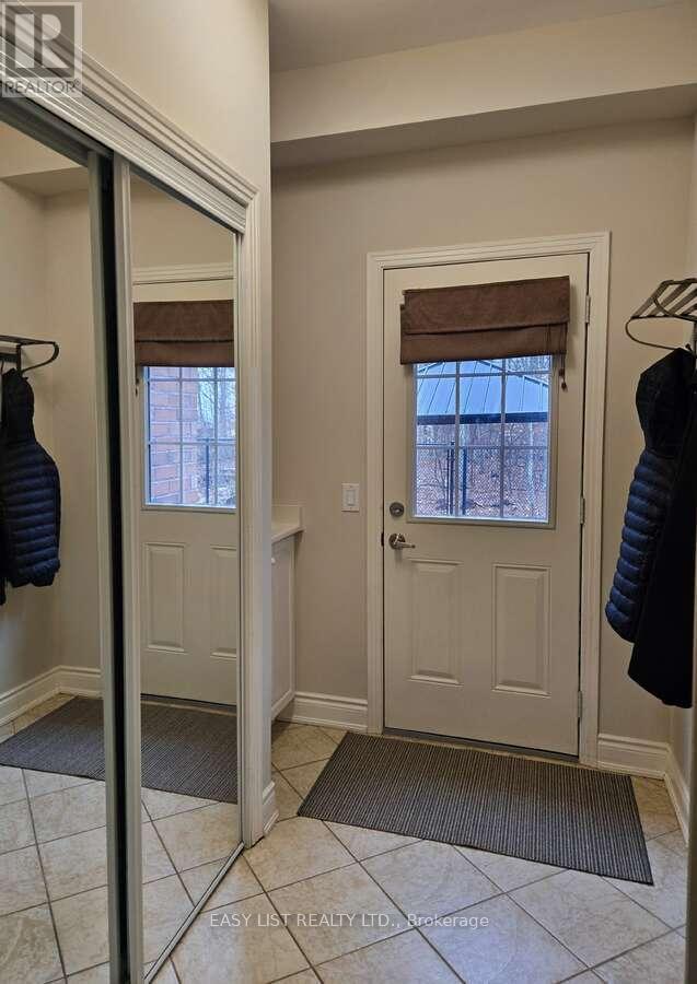 374 Dowson Loop, Newmarket, Ontario  L3X 3G3 - Photo 10 - N12912314