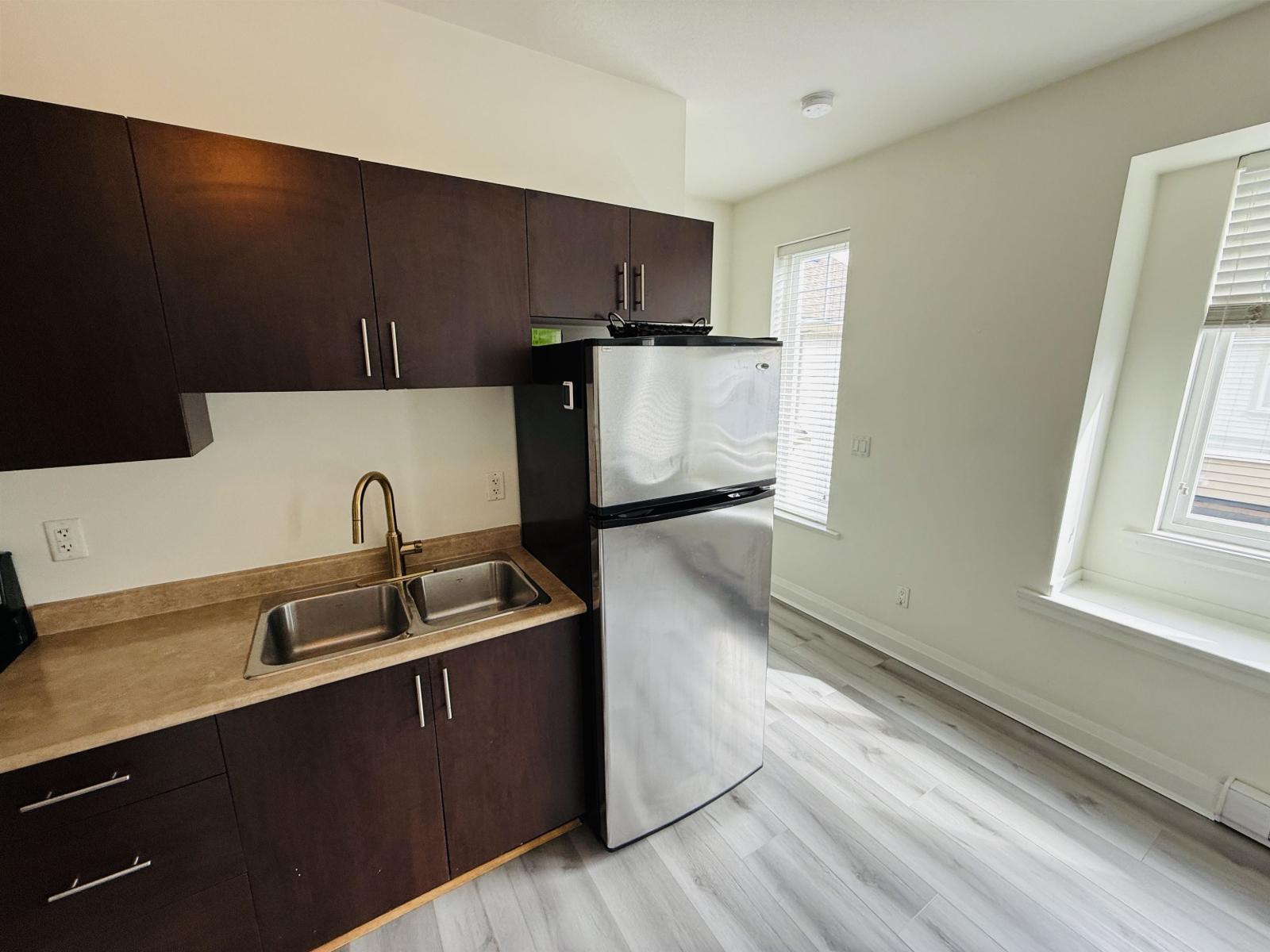 7012 194b Street, Surrey, British Columbia  V6V 2T5 - Photo 9 - R3102730