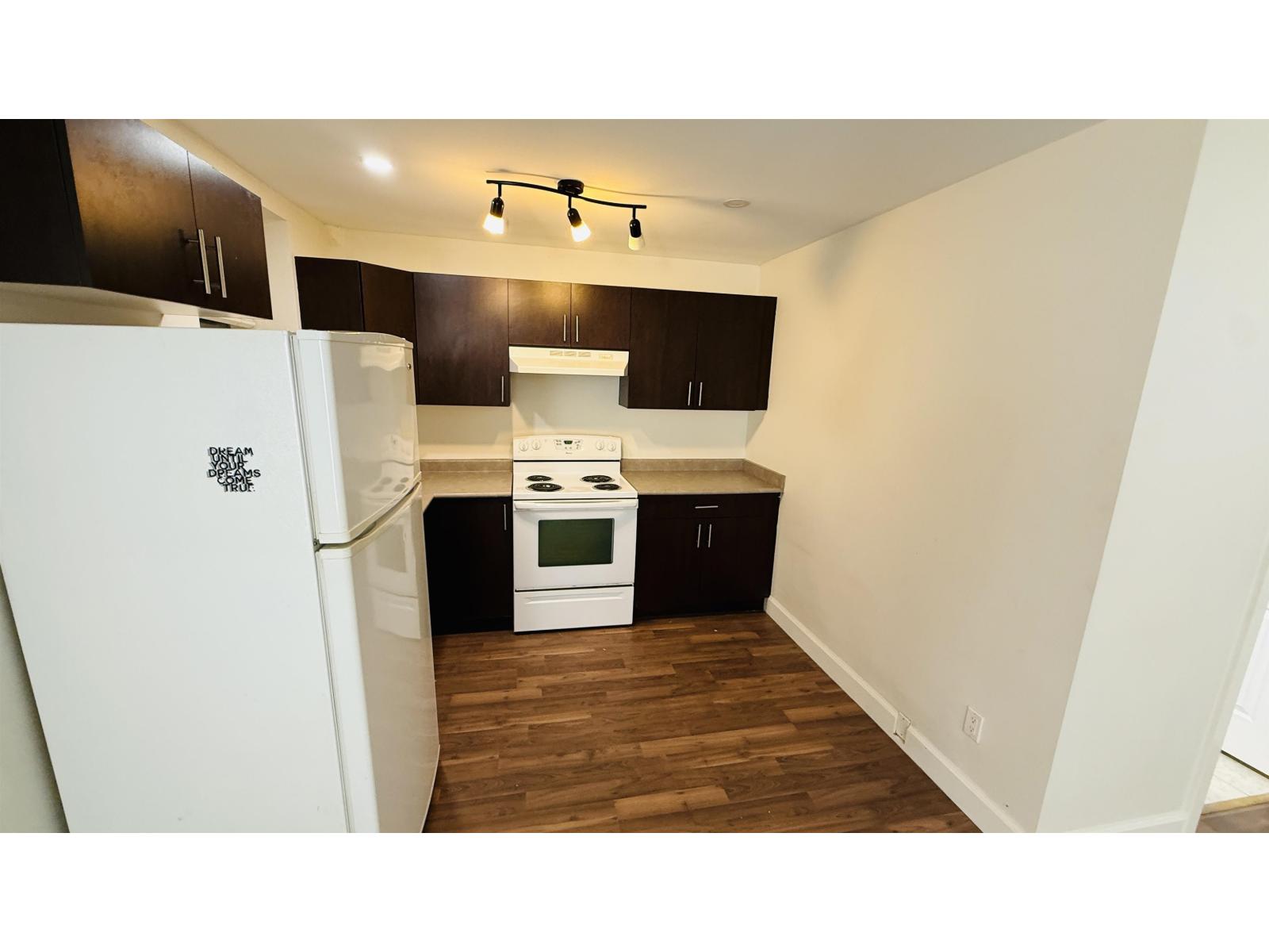 Bsmt Suite 7012 194b Street, Surrey, British Columbia  V6V 2T5 - Photo 4 - R3102733