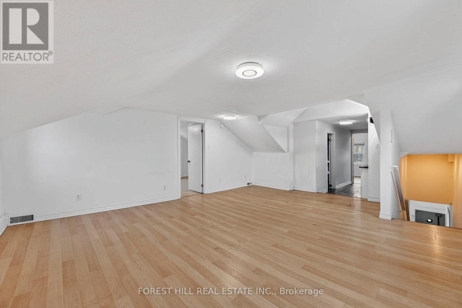 89 Toronto Street, Barrie, Ontario  L4N 1V1 - Photo 20 - S12912240