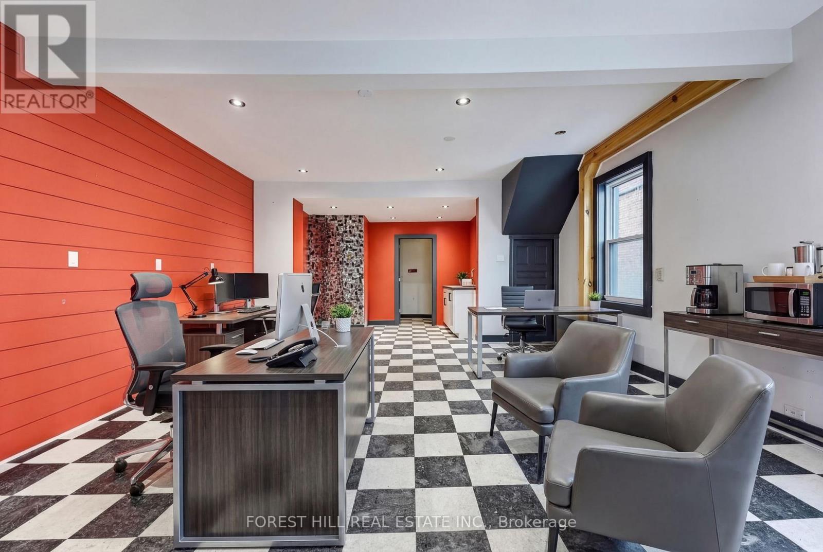 89 Toronto Street, Barrie, Ontario  L4N 1V1 - Photo 9 - S12912240