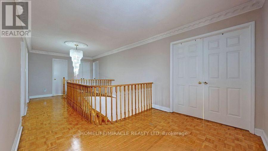 118 Wexford Road, Brampton, Ontario  L6Z 2T5 - Photo 12 - W12912228