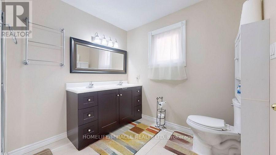 118 Wexford Road, Brampton, Ontario  L6Z 2T5 - Photo 14 - W12912228