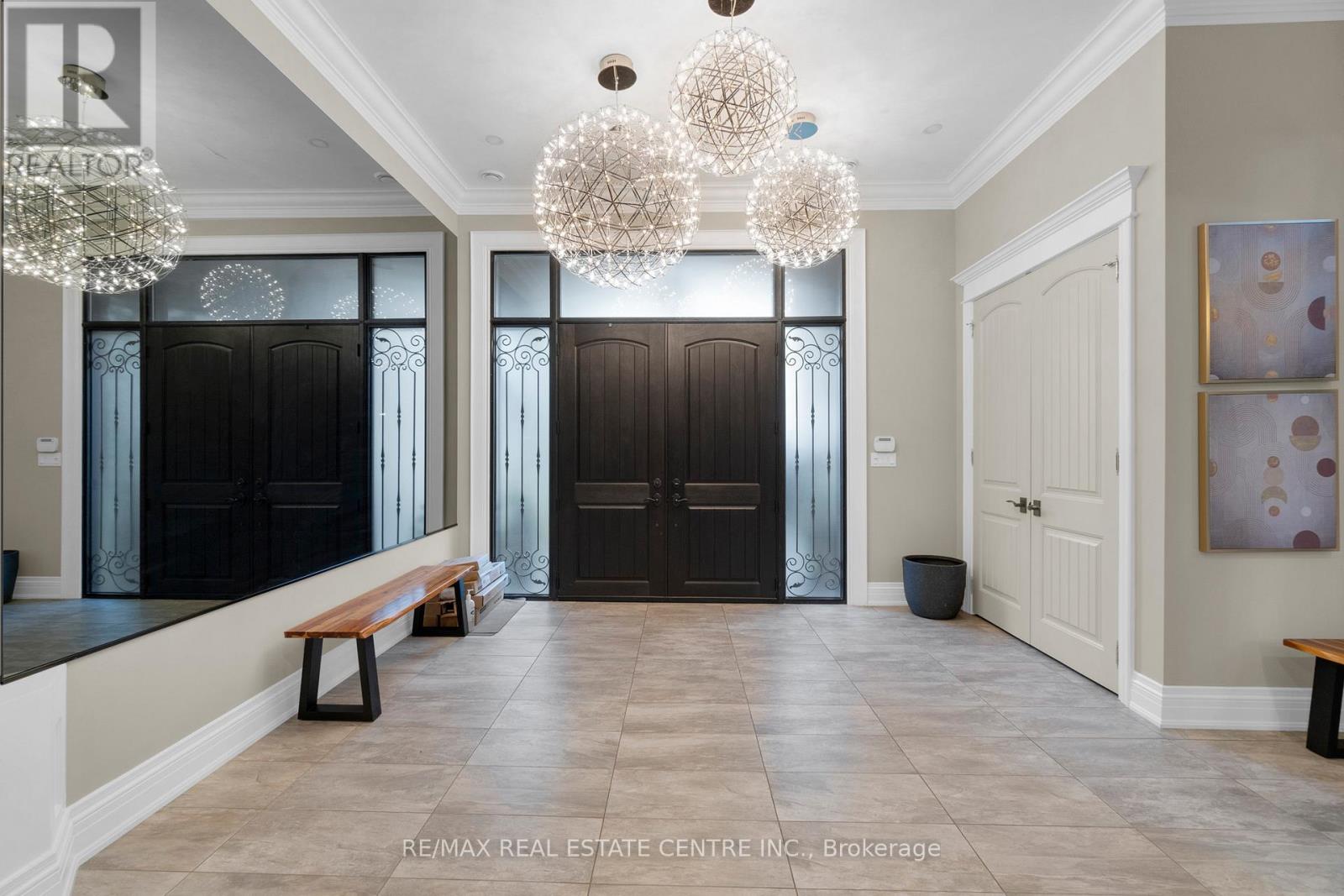 1175 Derry Road, Milton, Ontario  L0P 1B0 - Photo 5 - W12912268