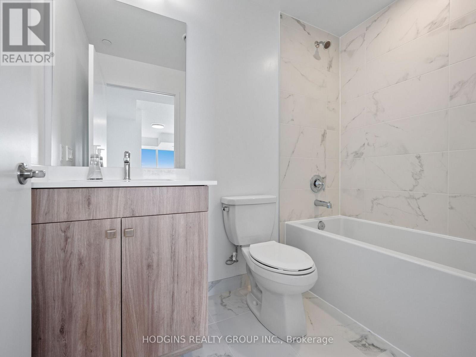 Lph 1802 - 1035 Southdown Road, Mississauga, Ontario  L5J 0A2 - Photo 22 - W12912302