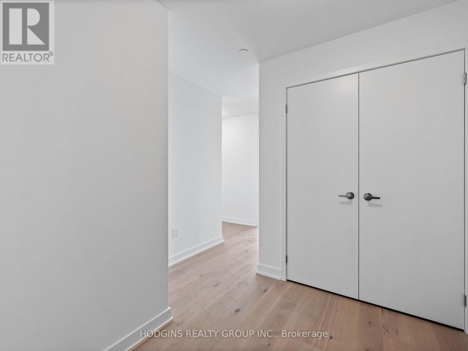 Lph 1802 - 1035 Southdown Road, Mississauga, Ontario  L5J 0A2 - Photo 29 - W12912302