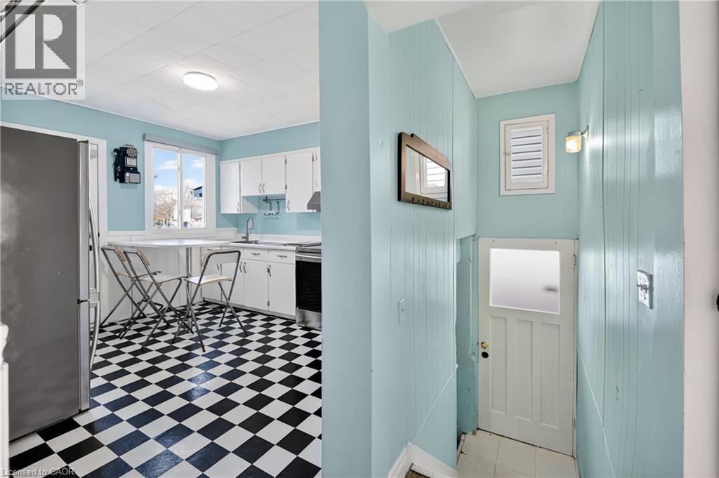 193 N Tragina Avenue, Hamilton, Ontario  L8H 5C7 - Photo 5 - 40814215