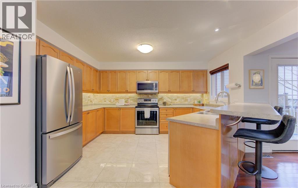 819 Grand Banks Drive, Waterloo, Ontario  N2K 4N2 - Photo 6 - 40813775