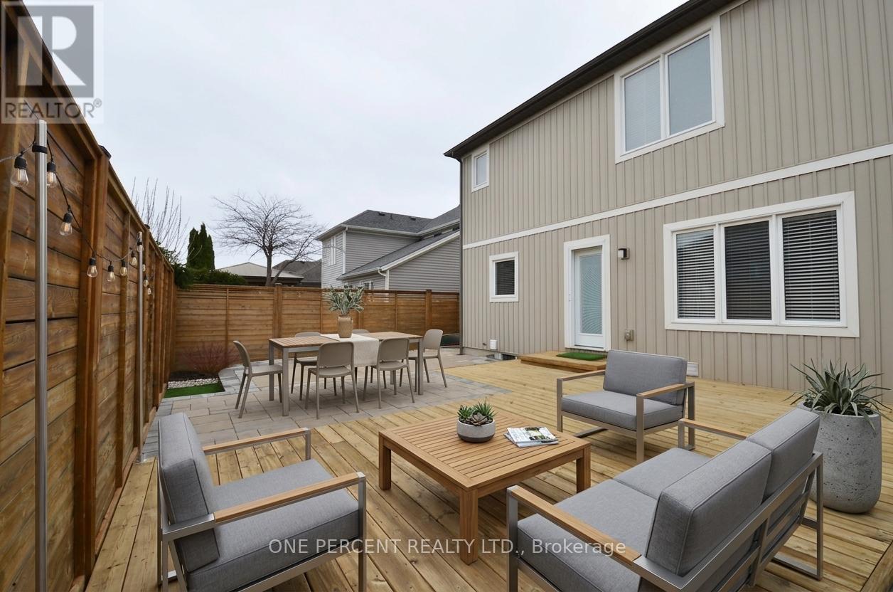 8 Moes Crescent, St. Catharines, Ontario  L2M 0B1 - Photo 27 - X12912224