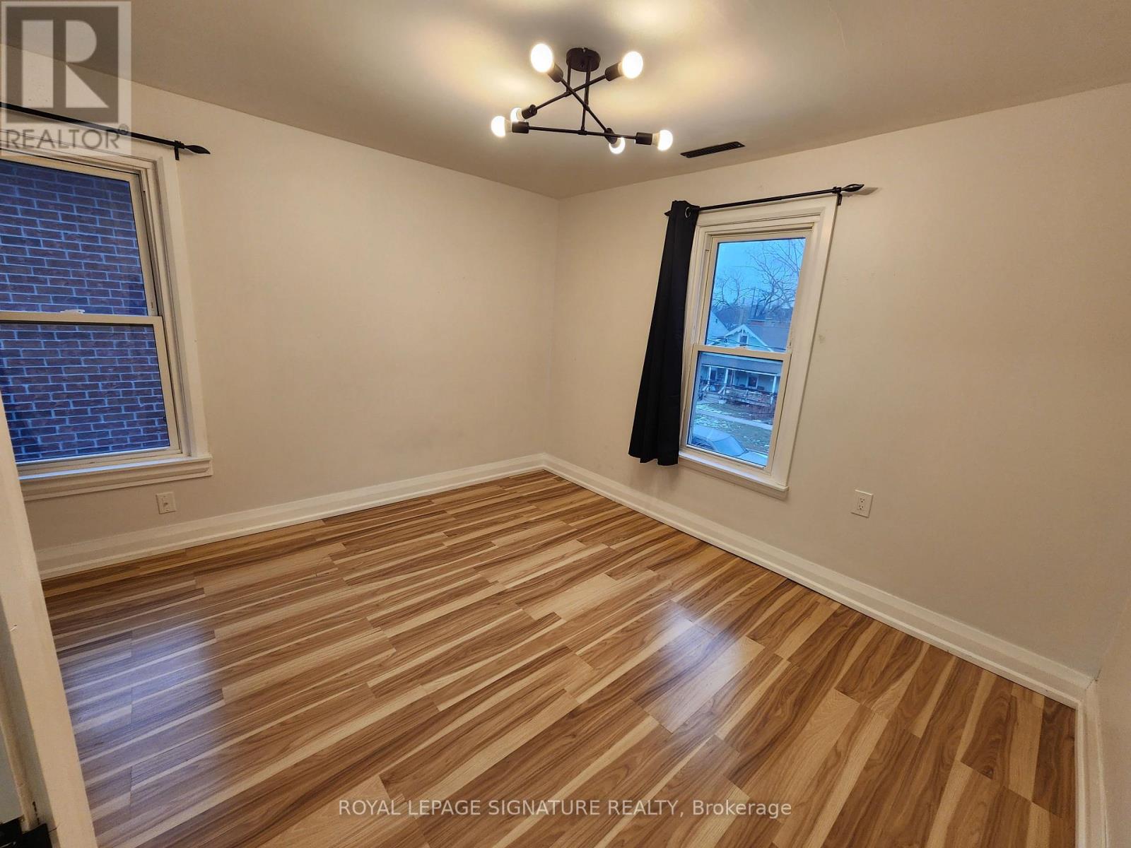 731 St Antoine Crescent, Windsor, Ontario  N9C 3H5 - Photo 2 - X12912238