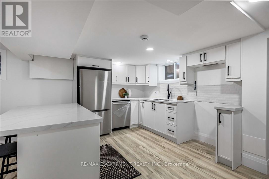 7 Swan Drive, St. Catharines, Ontario  L2T 2C2 - Photo 26 - X12912244