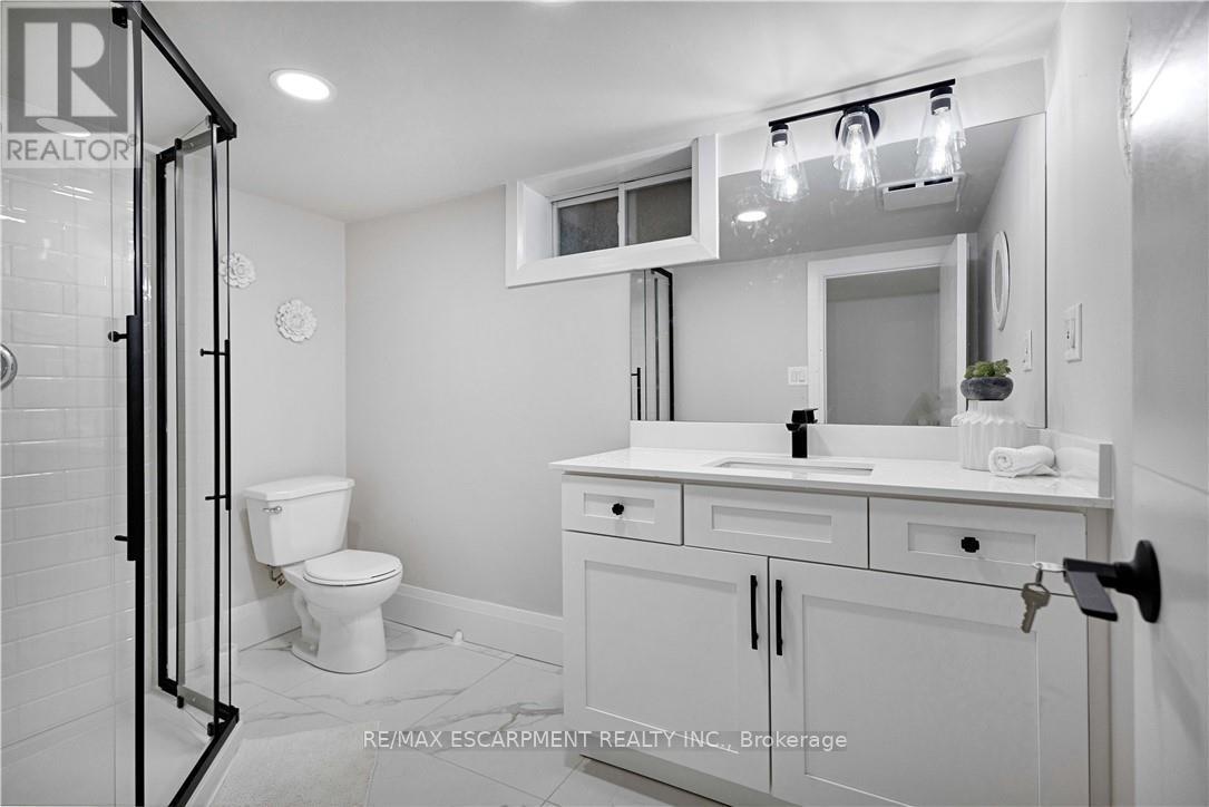 7 Swan Drive, St. Catharines, Ontario  L2T 2C2 - Photo 41 - X12912244