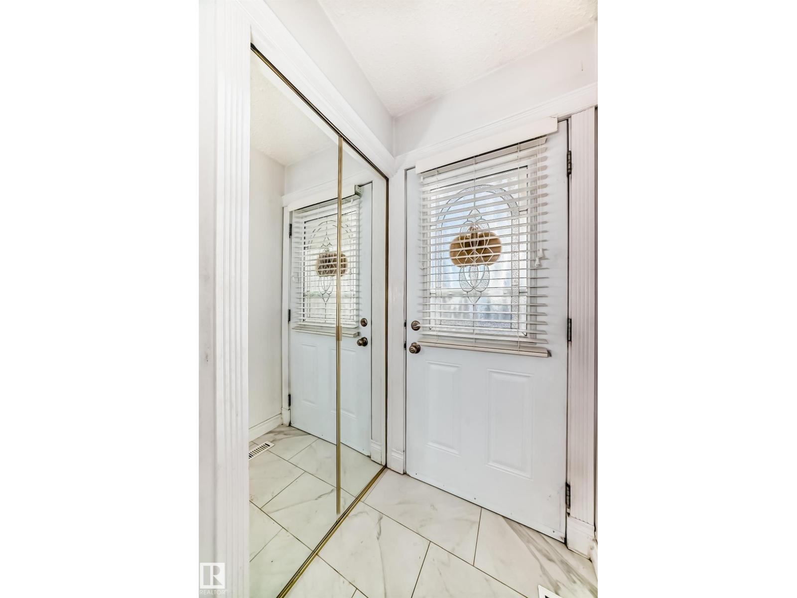 10037 173 Av Nw, Edmonton, Alberta  T5X 3Y1 - Photo 41 - E4478752