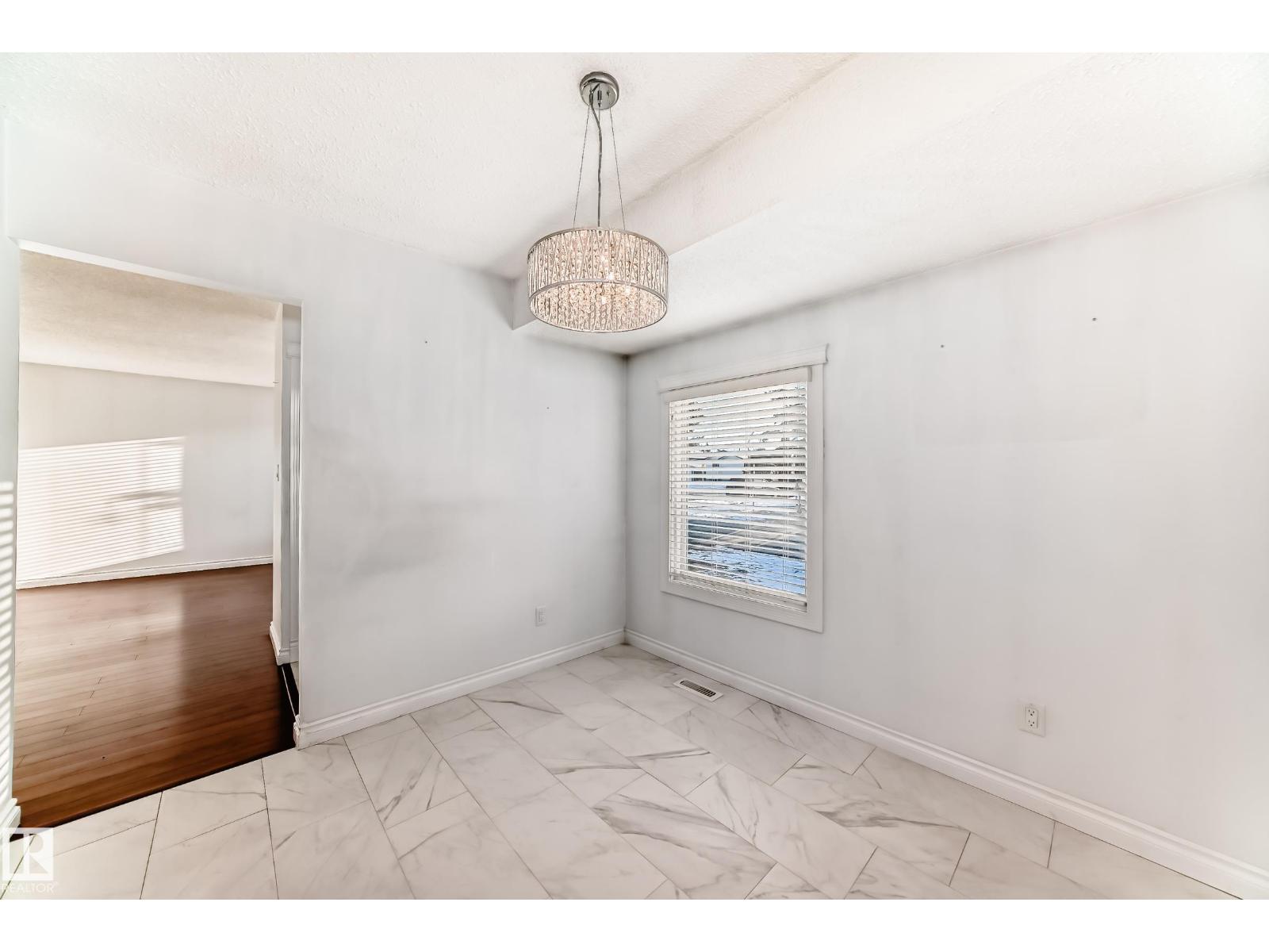 10037 173 Av Nw, Edmonton, Alberta  T5X 3Y1 - Photo 7 - E4478752