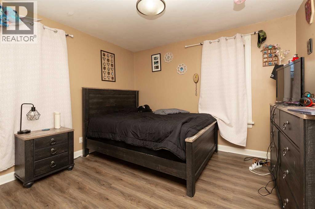 920 13 Street S, Lethbridge, Alberta  T1J 2X2 - Photo 11 - A2293147