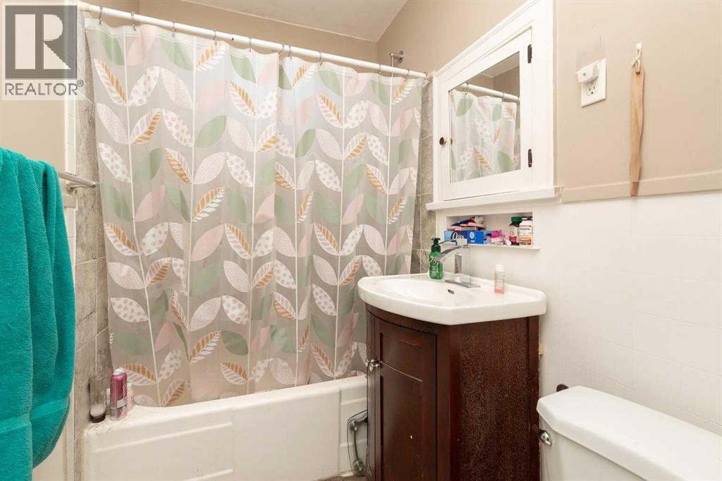 920 13 Street S, Lethbridge, Alberta  T1J 2X2 - Photo 13 - A2293147