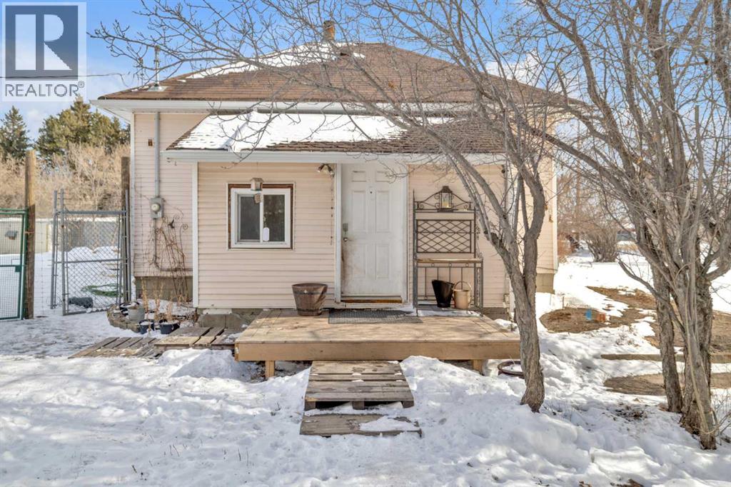 6312 48 Ave, Ponoka, Alberta  T4J 1K3 - Photo 5 - A2289324