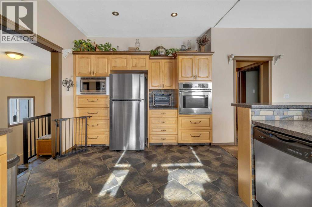 6312 48 Ave, Ponoka, Alberta  T4J 1K3 - Photo 19 - A2289324