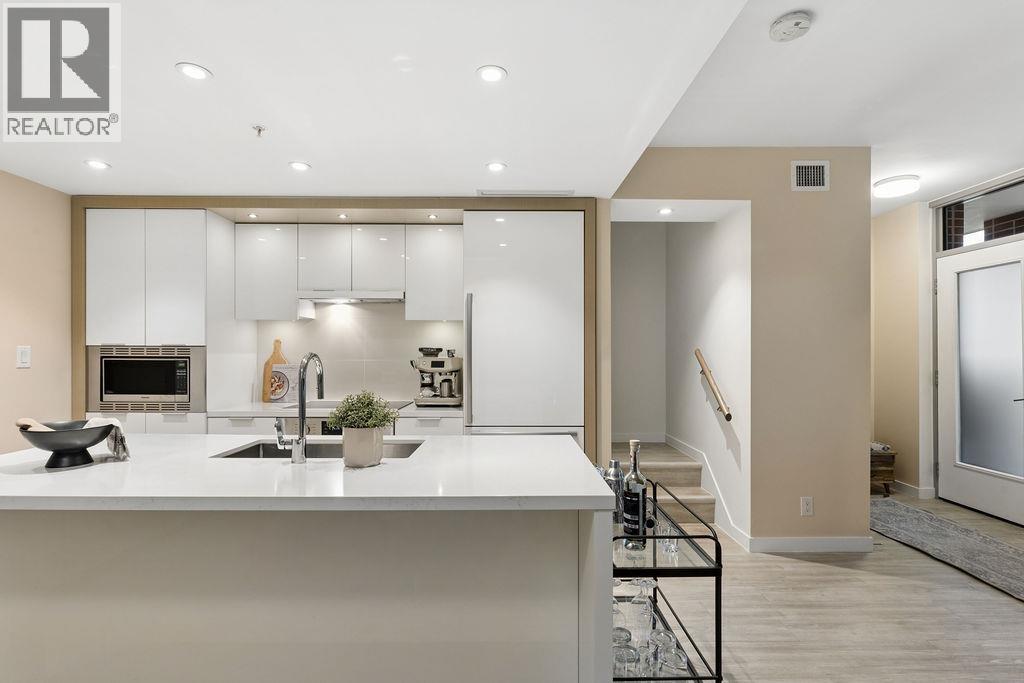 82 Switchmen Street, Vancouver, British Columbia  V6A 0H2 - Photo 1 - R3100900