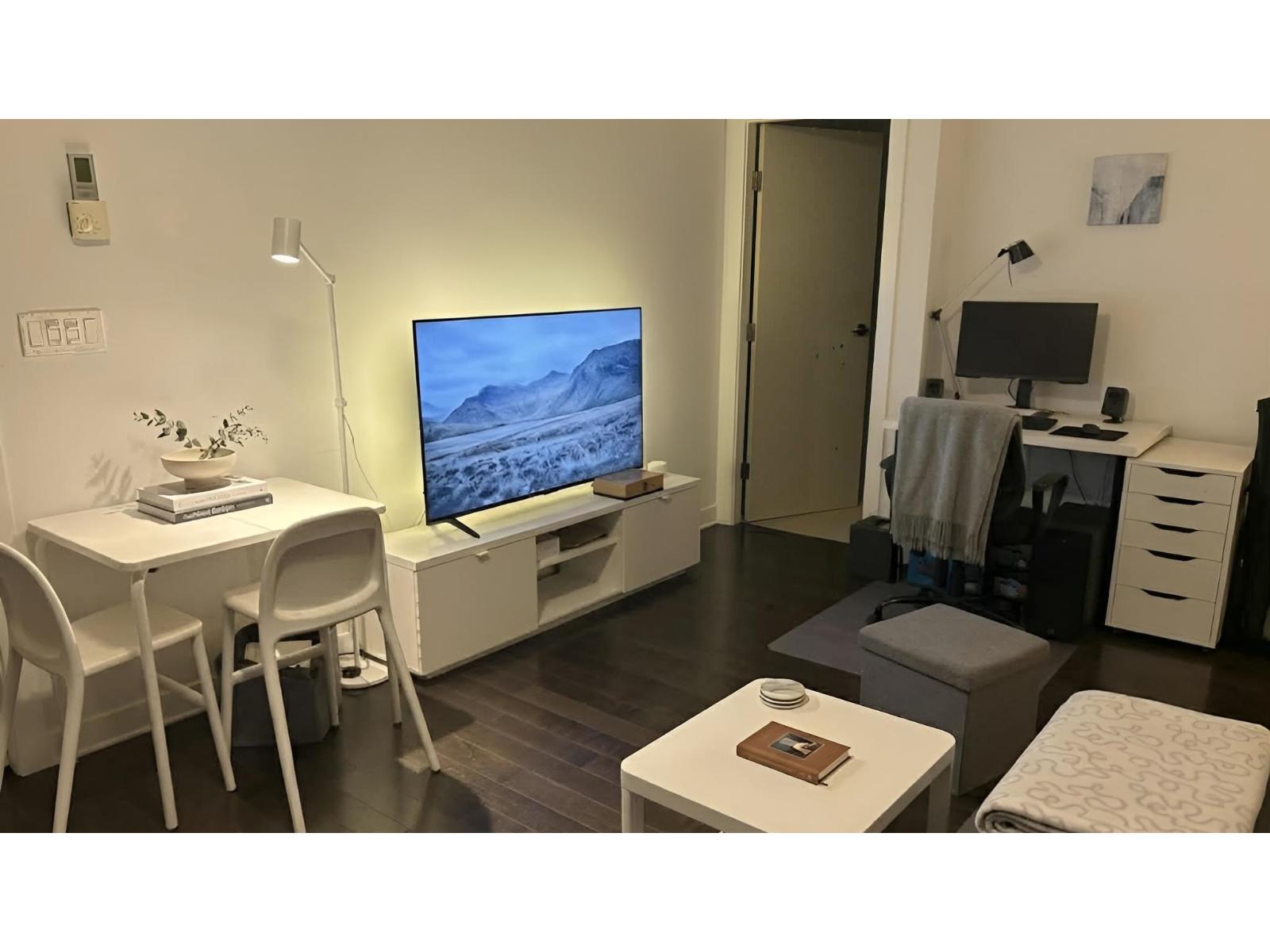 909 10777 University Drive, Surrey, British Columbia  V3T 0E6 - Photo 3 - R3102391