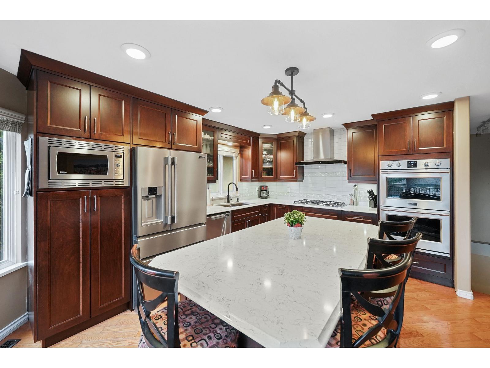 19066 63b Avenue, Surrey, British Columbia  V3S 8G5 - Photo 6 - R3102664