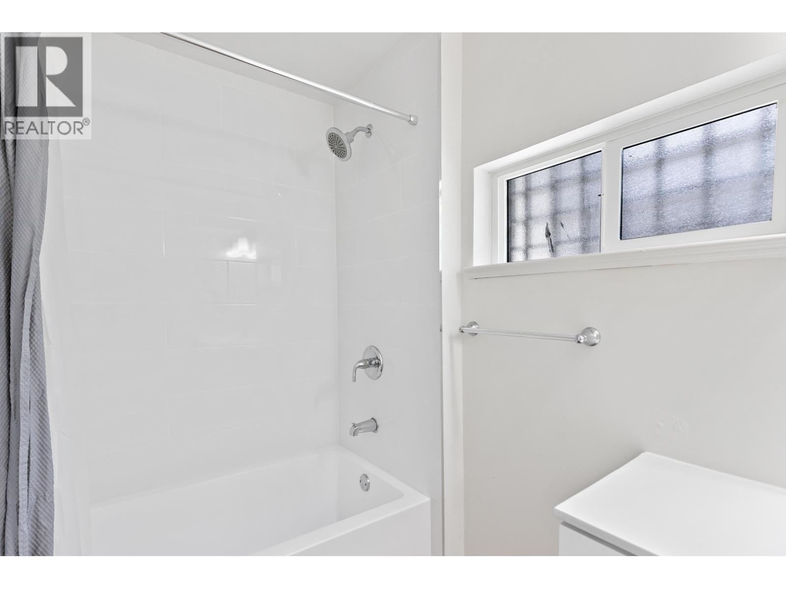 12822 229 Street, Maple Ridge, British Columbia  V2X 6R1 - Photo 13 - R3097670