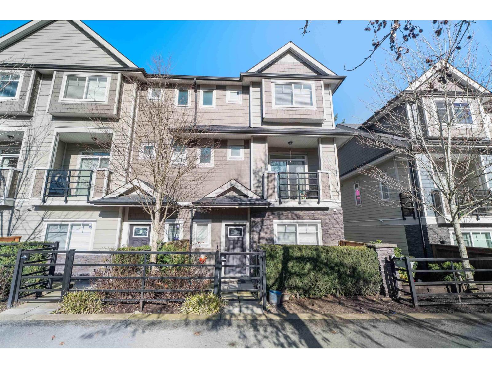 6 14285 64 Avenue, Surrey, British Columbia  V3W 1Z2 - Photo 1 - R3102703