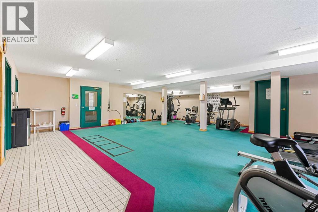 106, 7239 Sierra Morena Boulevard Sw, Calgary, Alberta  T3H 3L7 - Photo 34 - A2294408