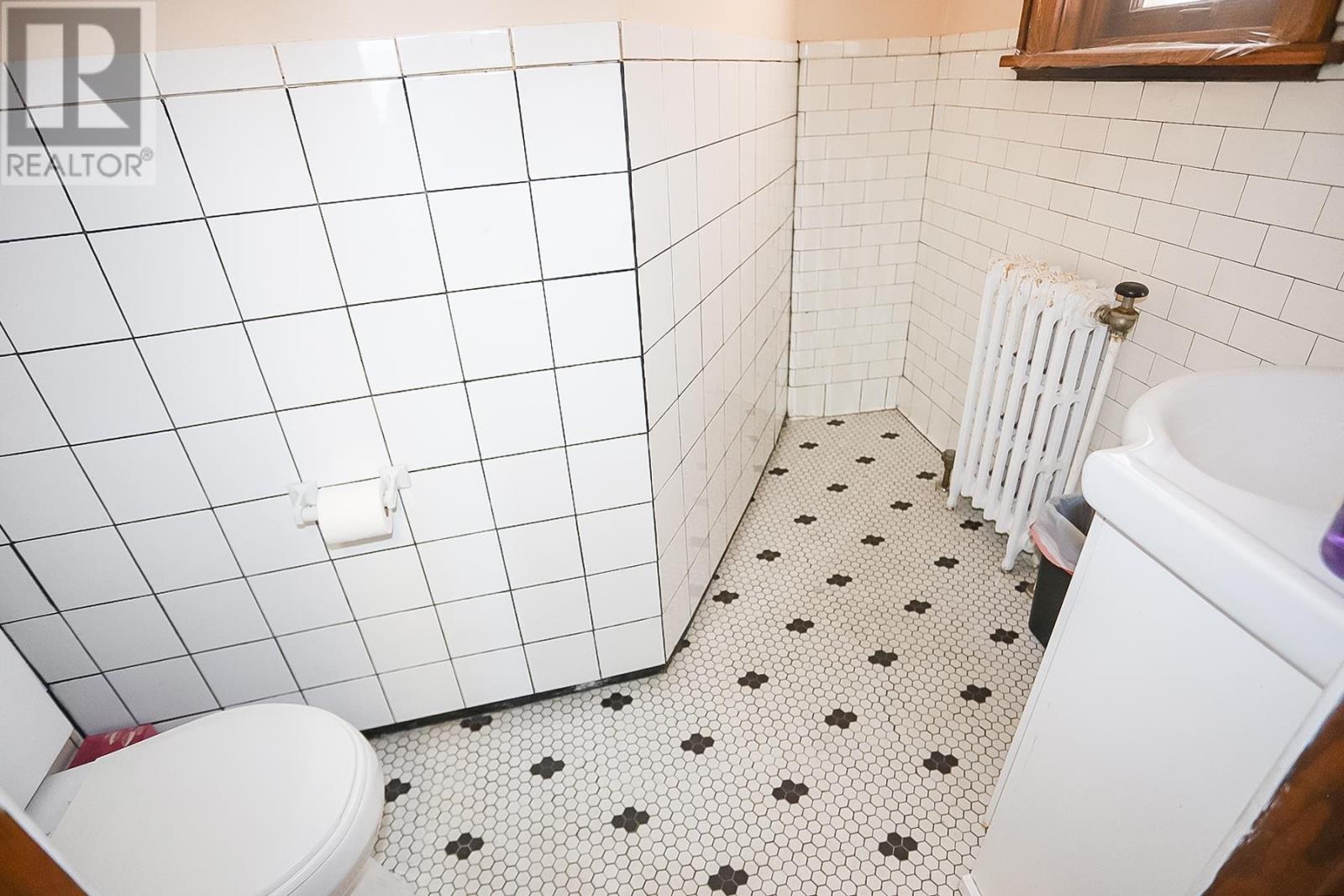 508-512 Queen St E, Sault Ste. Marie, Ontario  P6A 2A1 - Photo 50 - SM251204